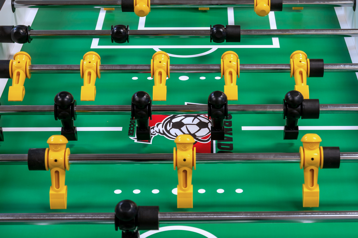 Tornado Classic II playfield