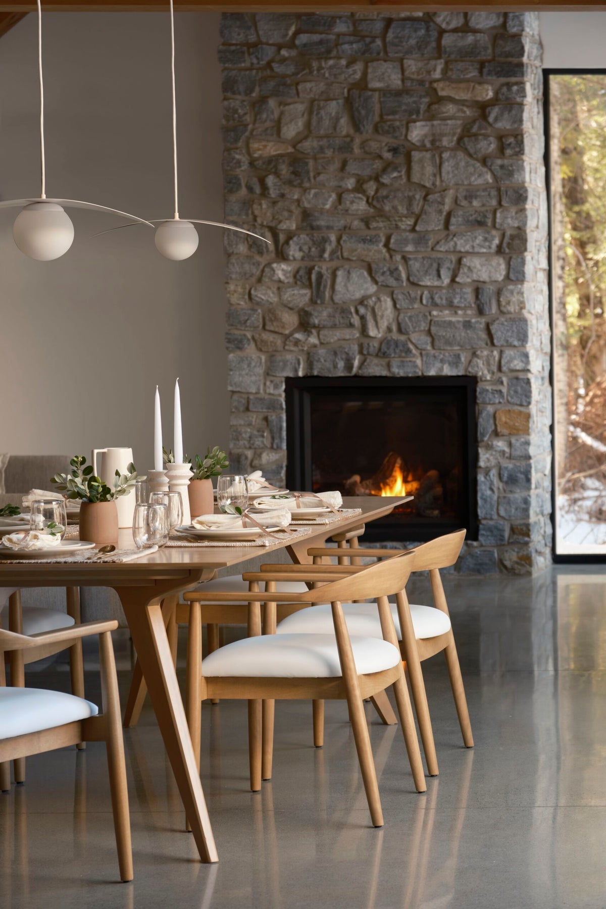 Downtown Dining Chair with Arms 5191